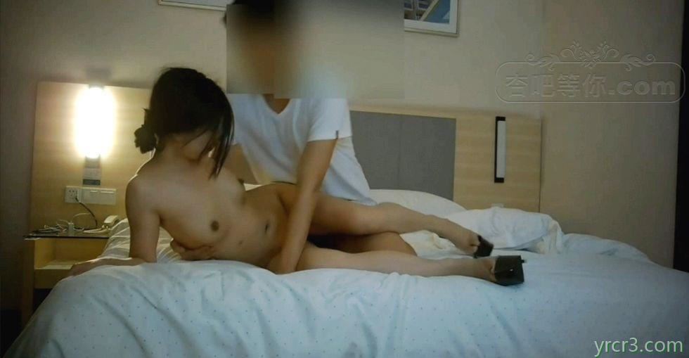 1800一次的车模外围女【12P】