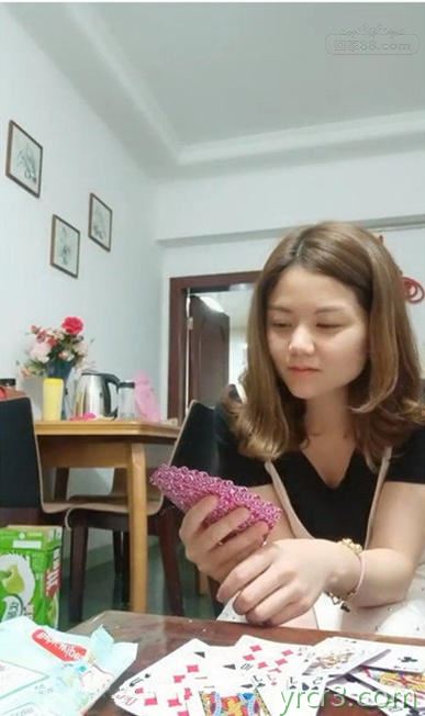 女孩子们合租被壹个渣男蹂躏调教【12P】