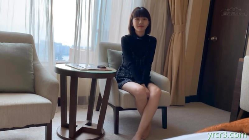 清纯漂亮学生妹下海拍片赚钱被内射【10P】