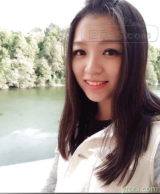小骚货露脸口爱附生活照喜欢肉棒舔的好认真【12P】