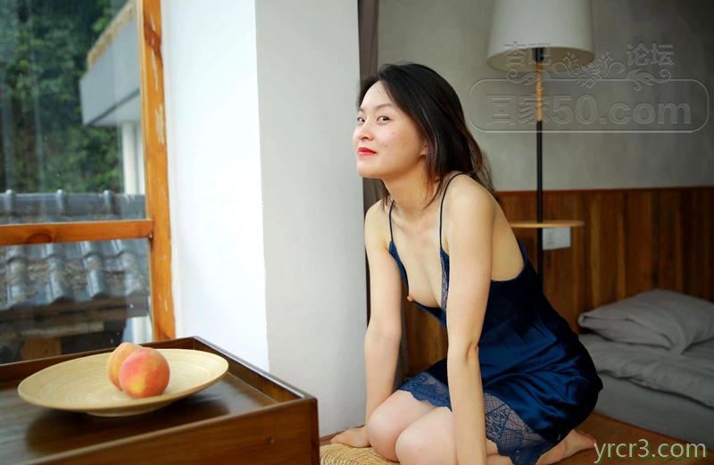 极品美丽人妻气质高雅，骚而不俗，床上风情万种，玉足让我痴迷【30P】