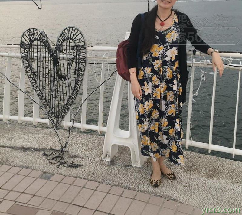 大嘴多情熟女和我的一段情缘是很难忘记的，她是那么柔情蜜意【22P】