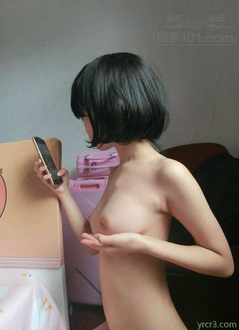 小区里的男同胞们只是出差把老婆留在家里，害得我每天晚上都要辛苦地去安慰他们老婆入眠【22P】