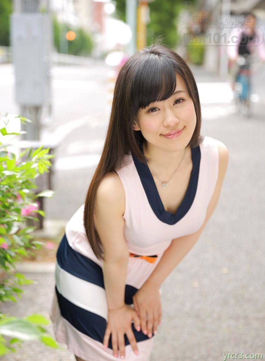 两个美女招3个男妓上门逍遥~尿都被弄出来了~【21P】