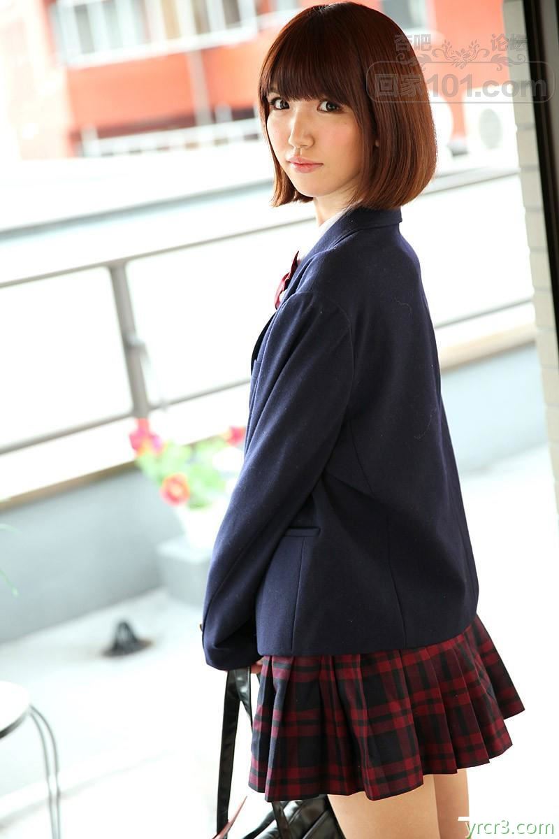 骨感美女学生妹援交~卧槽多少钱一炮我也想操一操~【25P】
