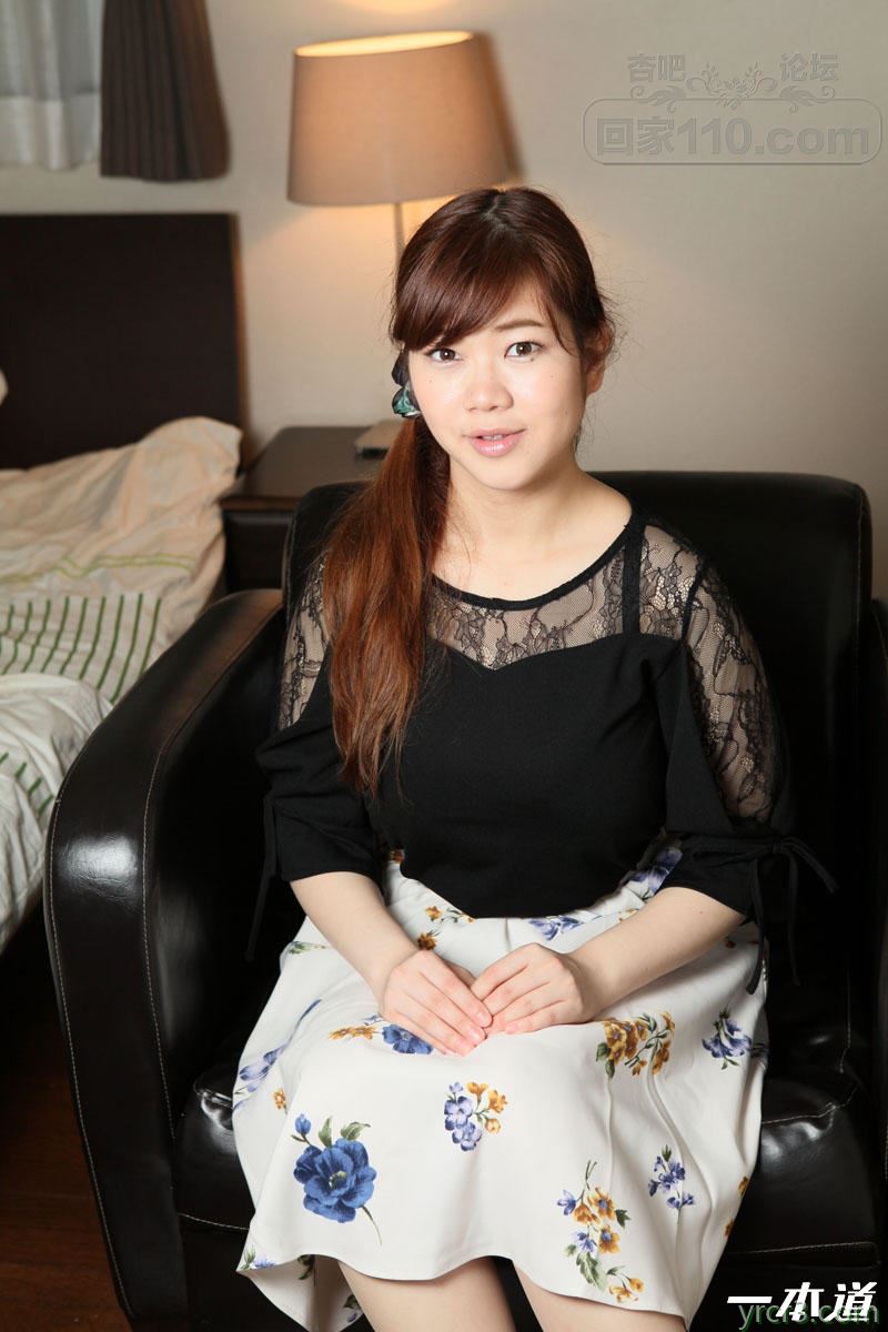 花色长裙美少妇下海拍片简单化妆后和男优床戏【20P】