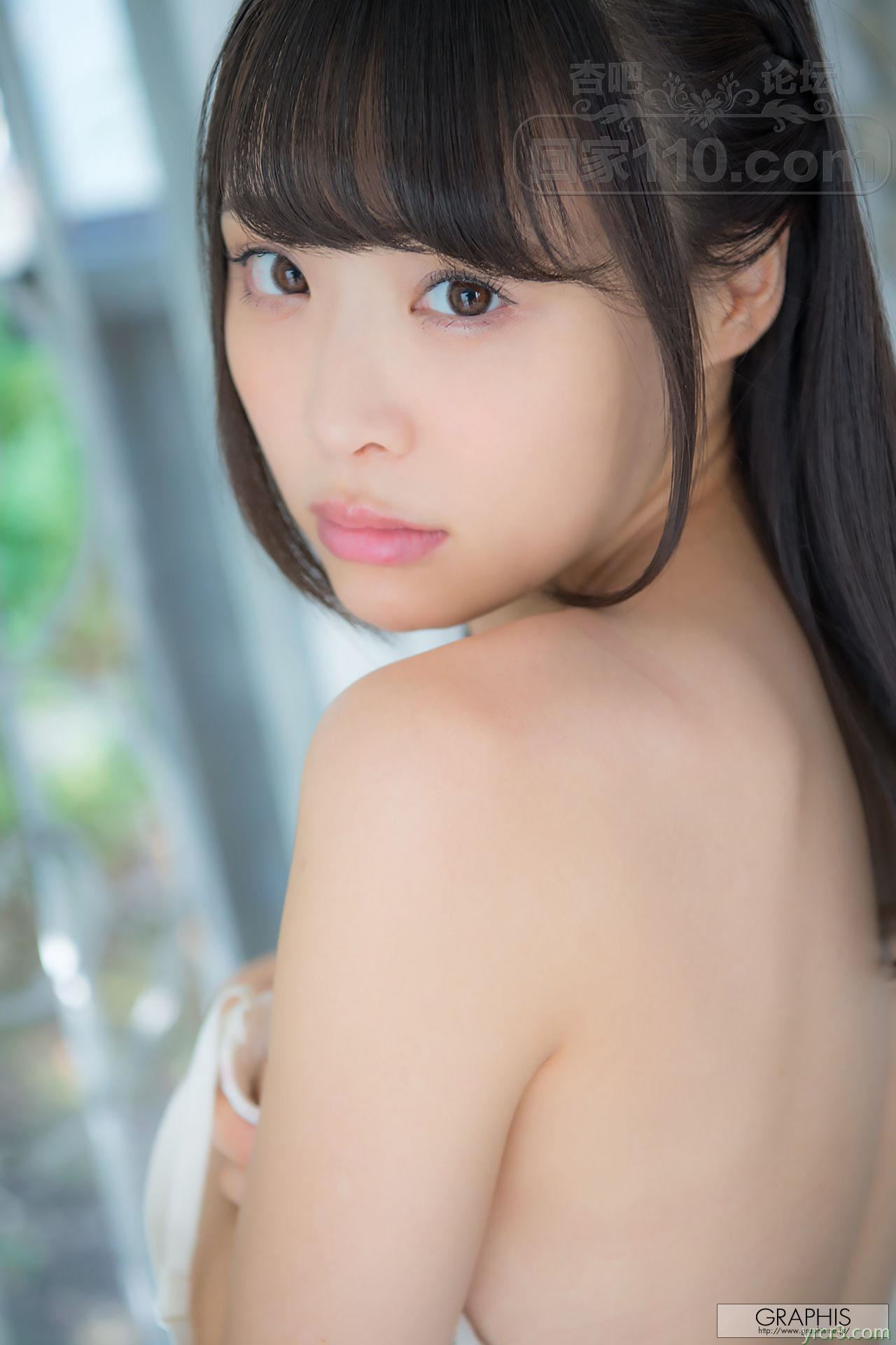 白色连衣裙文静少女居家房间中脱衣羞羞露出【16P】